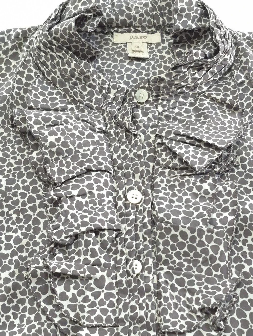 J.CREW 100% Silk Ruffle Neck Sleeveless Blouse Top Heart Print Gray Size 10 Used